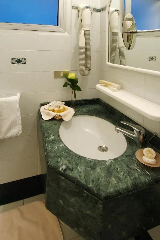 Hotel Gran Bretagna Riccione 3*,  Italia